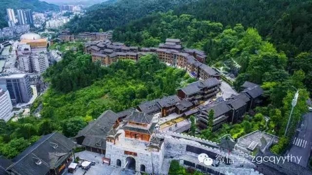【柳岸?美】走進一座城（散文）