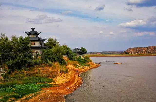 【擺渡】右岸，左岸（散文）