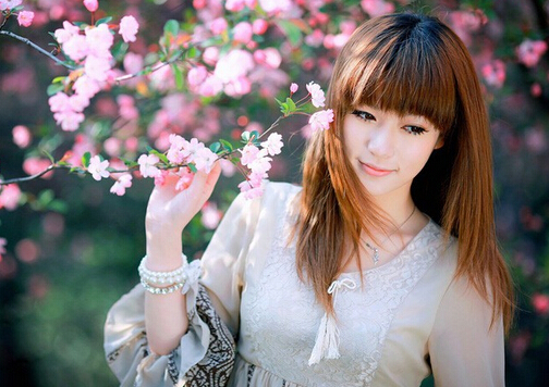 【流云】女人，愿你被這個世界溫柔相待（散文）