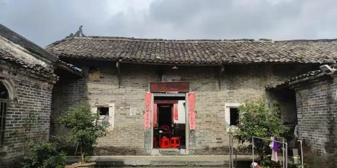 【文璞】大風(fēng)吹過青瓦房（散文）